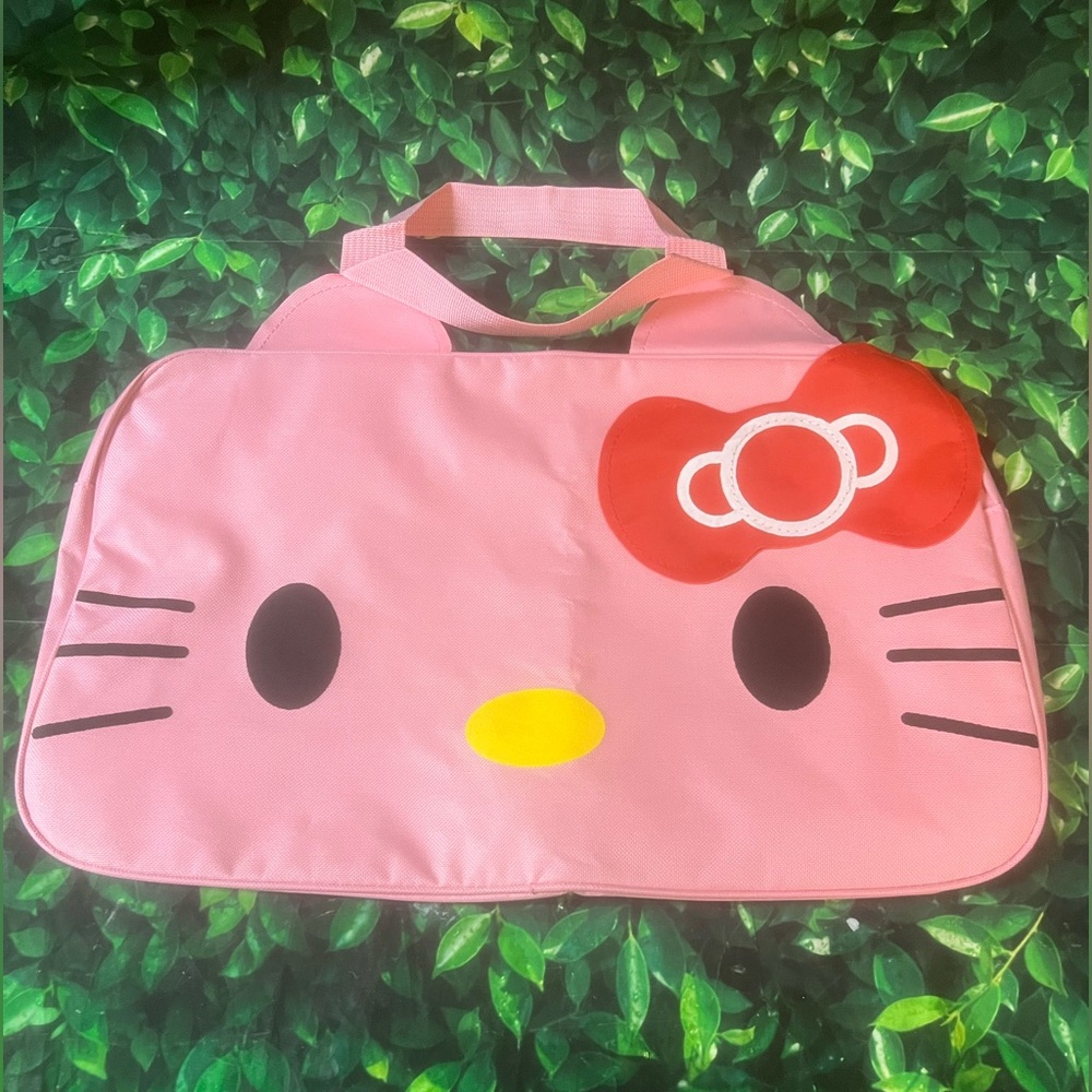 SALE NEW Hello Kitty Pink Duffle Bag
